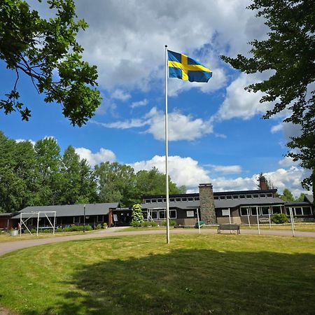 Nature Shelter Hotel Åsljunga Extérieur photo