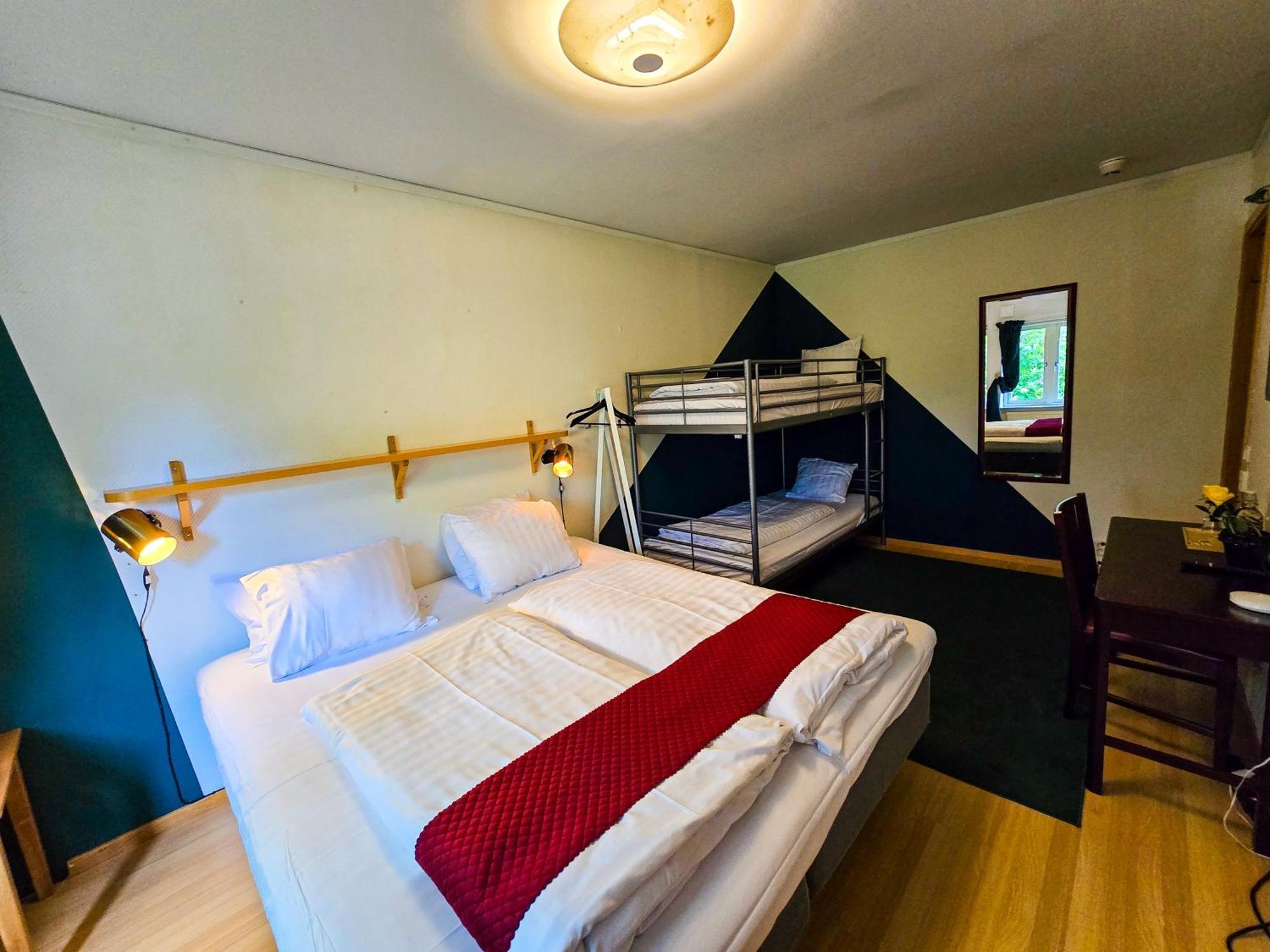 Nature Shelter Hotel Åsljunga Extérieur photo